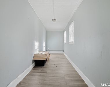 2 Oakland Avenue - Photo Thumbnail 23
