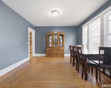 2 Oakland Avenue - Photo Thumbnail 7