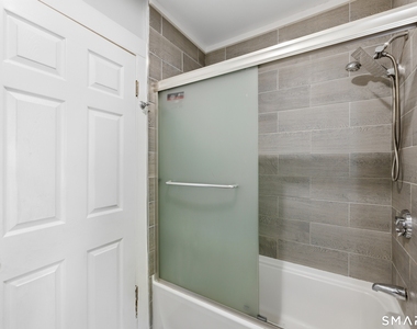 2 Oakland Avenue - Photo Thumbnail 15
