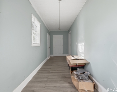 2 Oakland Avenue - Photo Thumbnail 24