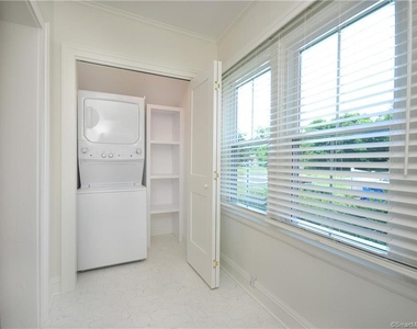 10 Poquonock Avenue - Photo Thumbnail 12