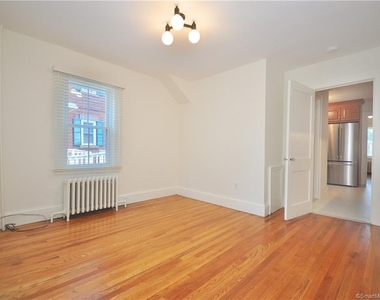 10 Poquonock Avenue - Photo Thumbnail 7