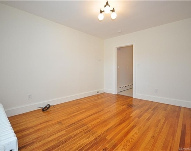 10 Poquonock Avenue - Photo Thumbnail 21
