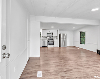 30 Crescent Park Road - Photo Thumbnail 8