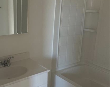 144 Putnam Street - Photo Thumbnail 11
