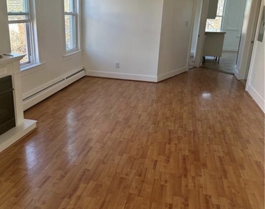 144 Putnam Street - Photo Thumbnail 6