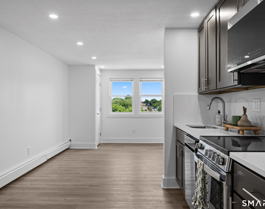 149 Garfield Avenue - Photo Thumbnail 2