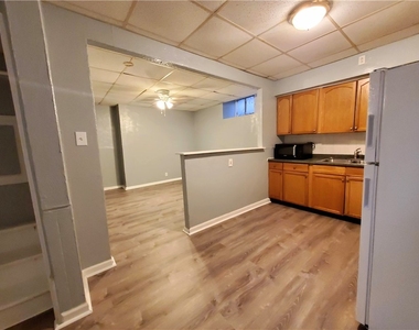 430 Grace St - Photo Thumbnail 3