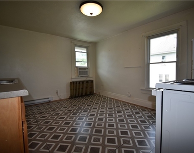 638 Pittsburgh St - Photo Thumbnail 5