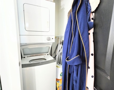 6026 Butler St - Photo Thumbnail 7
