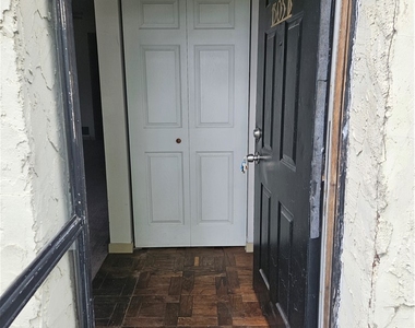 1305 Walnut St - Photo Thumbnail 1