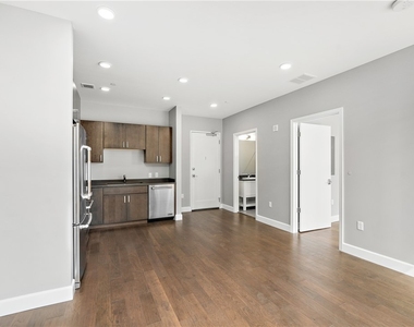 350 Oliver Ave - Photo Thumbnail 2