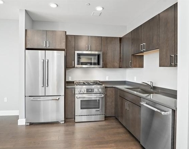 350 Oliver Ave - Photo Thumbnail 13
