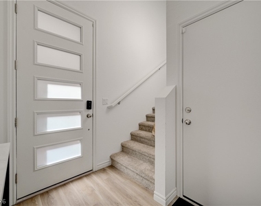 600 N Carriage Hill Drive - Photo Thumbnail 40