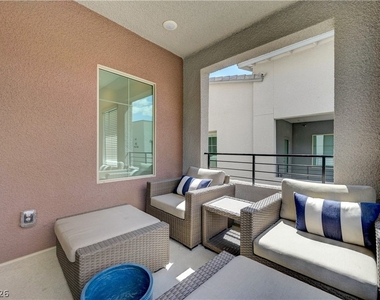600 N Carriage Hill Drive - Photo Thumbnail 38