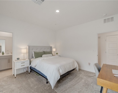 600 N Carriage Hill Drive - Photo Thumbnail 30