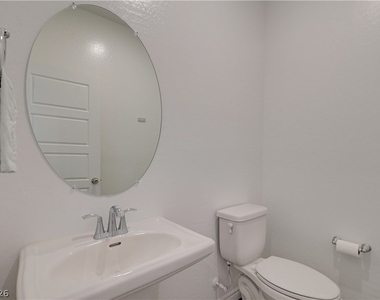 600 N Carriage Hill Drive - Photo Thumbnail 19