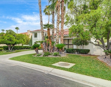 8901 Robinson Ridge Drive - Photo Thumbnail 2