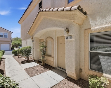 2576 Velez Valley Way - Photo Thumbnail 11