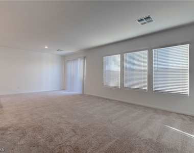 9256 Innot Avenue - Photo Thumbnail 3