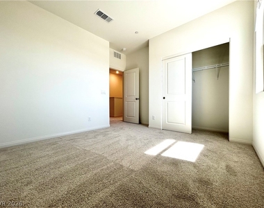 12476 Kings Creek Place - Photo Thumbnail 16