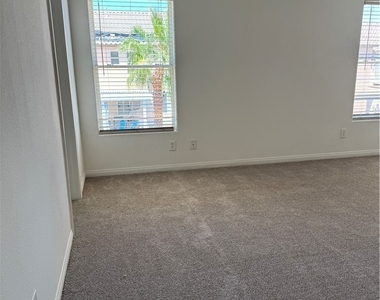 3308 Barada Heights Avenue - Photo Thumbnail 9