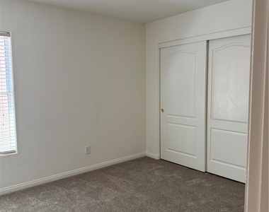 3308 Barada Heights Avenue - Photo Thumbnail 14