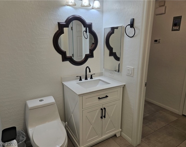 6868 Sky Pointe Drive - Photo Thumbnail 19