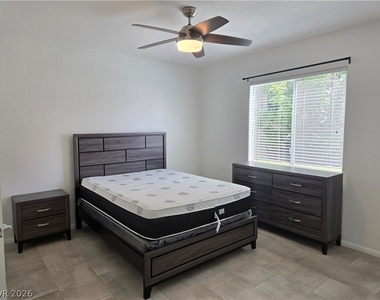 6868 Sky Pointe Drive - Photo Thumbnail 25