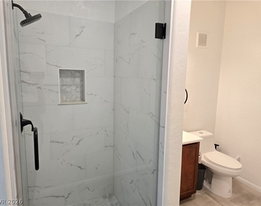 6868 Sky Pointe Drive - Photo Thumbnail 29