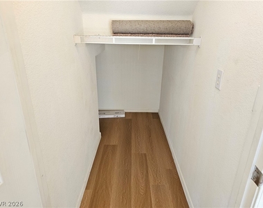 5959 Bristol Crest Lane - Photo Thumbnail 8