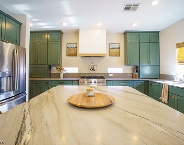 11309 Jasper Grove Avenue - Photo Thumbnail 8