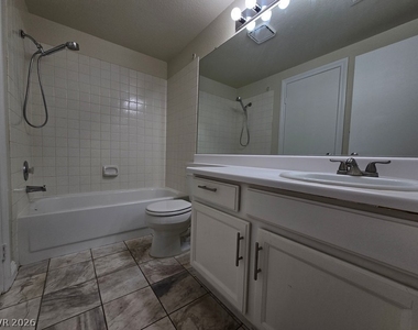 7217 Sun Cove Circle - Photo Thumbnail 9