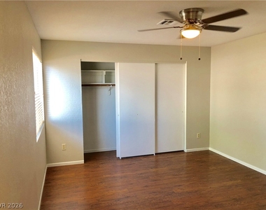 6863 Tamarus Street - Photo Thumbnail 13