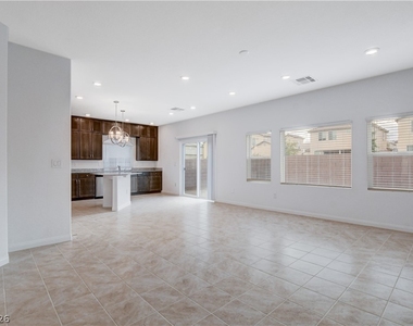 7821 Tomsburgh Lane - Photo Thumbnail 4