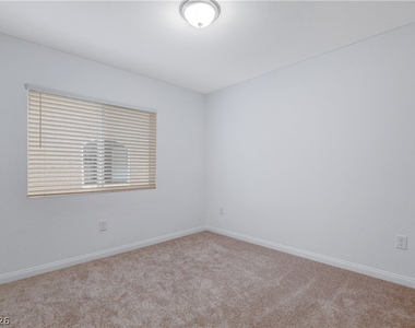 7821 Tomsburgh Lane - Photo Thumbnail 24