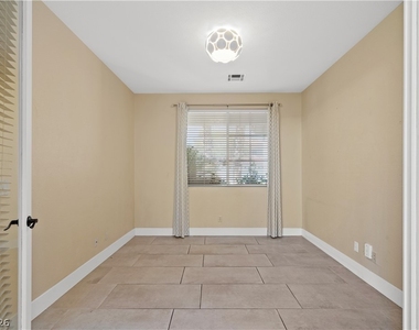 10228 Alessandro Avenue - Photo Thumbnail 7