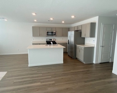 10370 Ricordi Street - Photo Thumbnail 6