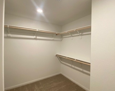 10370 Ricordi Street - Photo Thumbnail 33