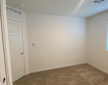 10370 Ricordi Street - Photo Thumbnail 20
