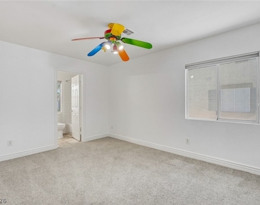 3034 Carbondale Street - Photo Thumbnail 32