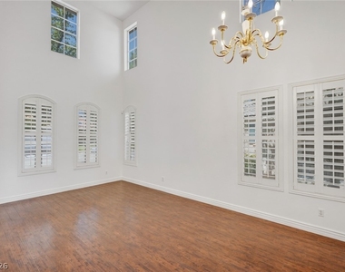 3034 Carbondale Street - Photo Thumbnail 6