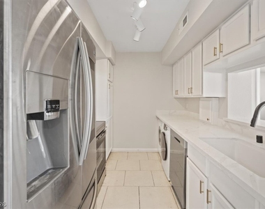 669 Oakmont Avenue - Photo Thumbnail 2