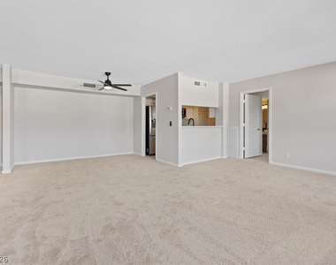 669 Oakmont Avenue - Photo Thumbnail 14