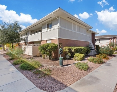 669 Oakmont Avenue - Photo Thumbnail 7