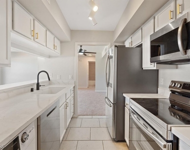 669 Oakmont Avenue - Photo Thumbnail 1