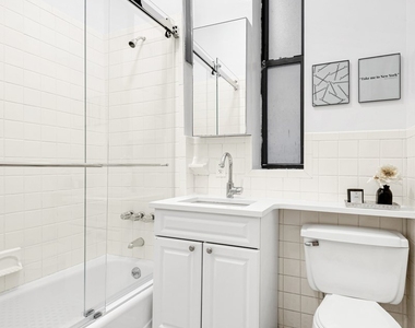 121 Madison Avenue - Photo Thumbnail 4