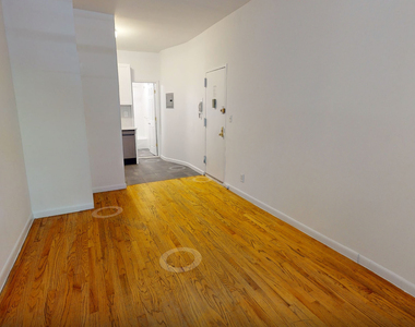 East 91 Street - Photo Thumbnail 1