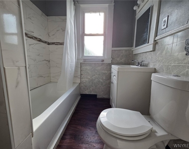 67 Moeller Street - Photo Thumbnail 9