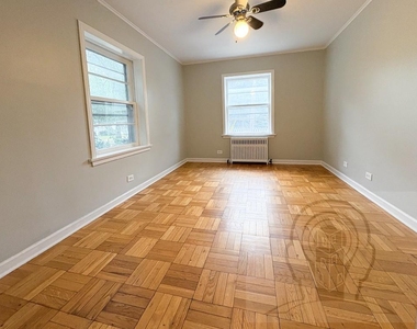 524 Michigan Avenue - Photo Thumbnail 5
